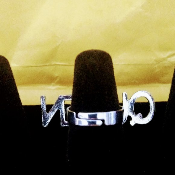 Silver QUEEN Ring